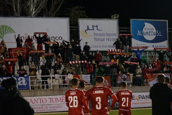 El Real Murcia gana tres partidos seguidos casi dos años después