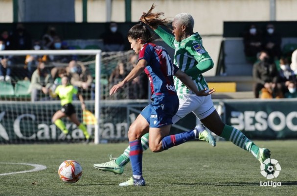 El Levante cede ante un correoso Betis
