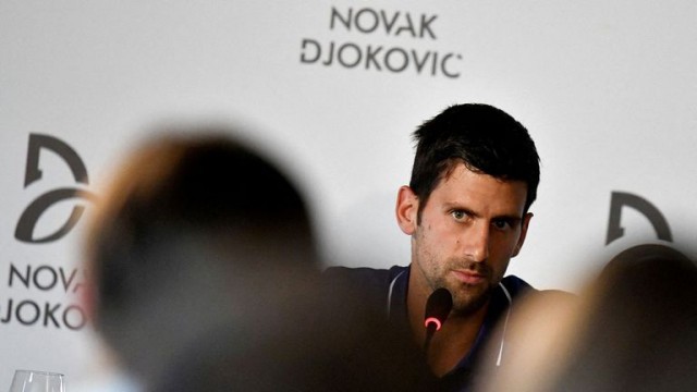 Djokovic dio positivo de covid-19 el pasado diciembre, según sus abogados