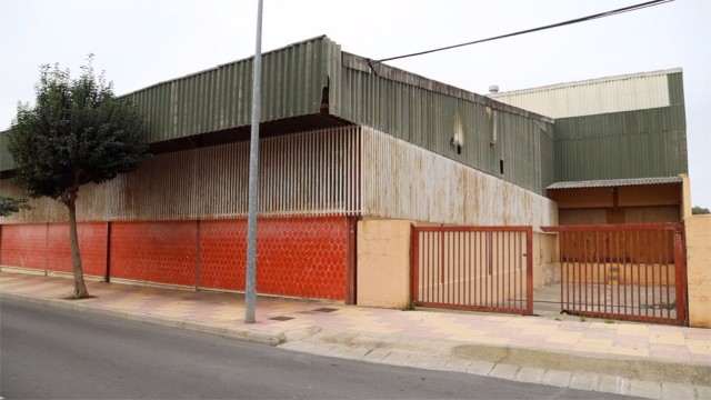 Cullera proyecta un Centro de Día para personas mayores en el almacén de Cabanilles
