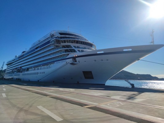 La variante ómicron provoca la vuelta a los grupos burbuja en el turismo de cruceros de Cartagena