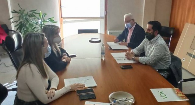 El bipartito de Alicante, ante la encrucijada del presupuesto: ¿sumar con PSOE o (y) con Vox?