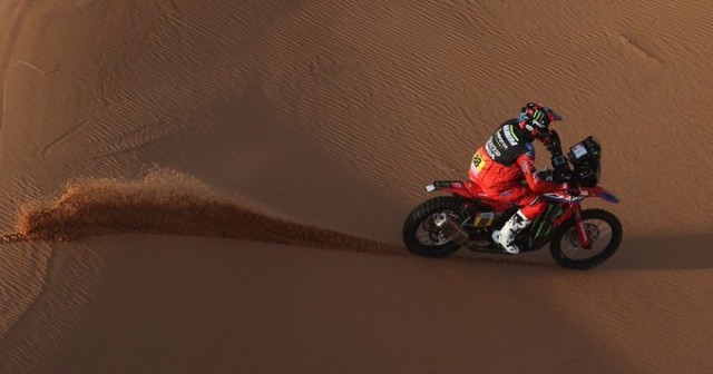 Neutralizadas las motos y los quads a los 101 km por el mal estado de la pista