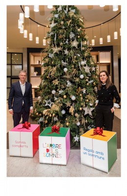 CaixaBank reparte más de 2.700 regalos de Navidad a niños y niñas de la Comunitat en situación de pobreza

