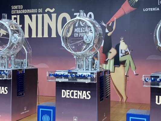 Parte del 19.467, tercer premio del Niño, vendido en València