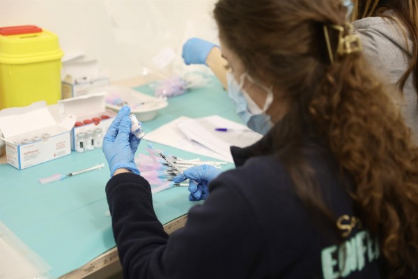 Más de 11,3 millones de españoles han recibido la dosis de refuerzo de la vacuna contra la covid