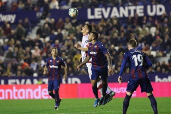 El Levante ganó en las dos últimas visitas del Mallorca y sólo perdió en una