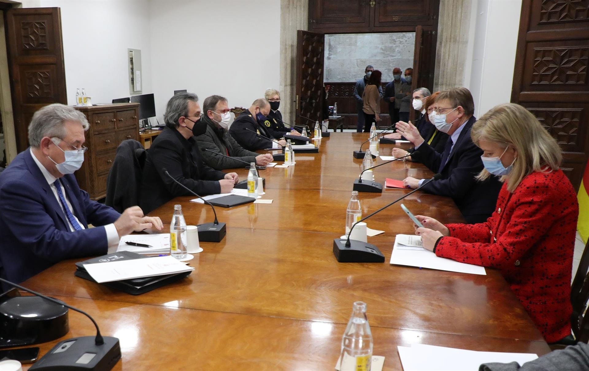 Reunión de Puig con Bravo y Calero - FOTO: GVA  - 
