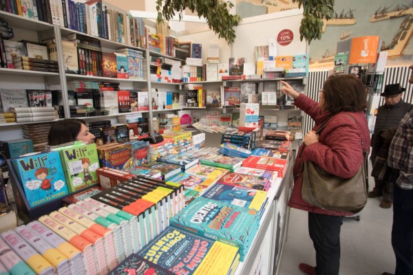 La Feria del Libro 2022 contará con un 40% de autoras y autores nacidos o asentados en Alicante