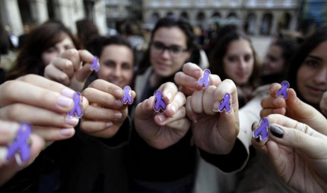 El 90% de las pacientes con colangitis biliar primaria son mujeres