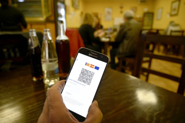 Nules lleva al juzgado las amenazas a hosteleros de la localidad por pedir el pasaporte covid