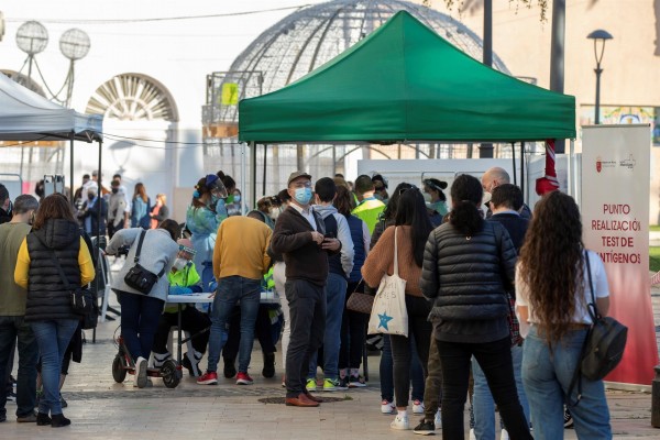La sexta ola arrasa en la Región: récord con ¡5.000 positivos! y siete muertes