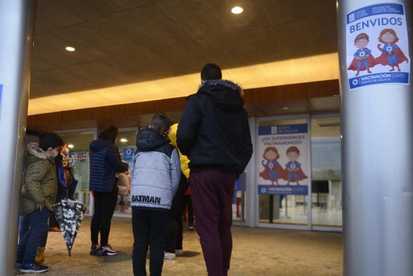 España suma 117.775 casos, 116 muertes por covid-19 y la incidencia alcanza los 2.433 puntos