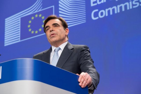 Bruselas insiste al Gobierno en que la reforma de la estiba ha de ajustarse a la sentencia del TJUE