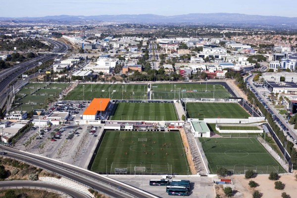 Paterna inicia la reclasificación de la Ciudad Deportiva del VCF que está en suelo no urbanizable