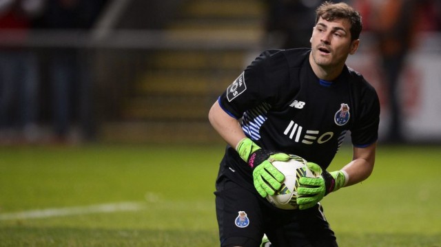 Casillas llega a 70 partidos con Oporto, lo que le da un año más de contrato