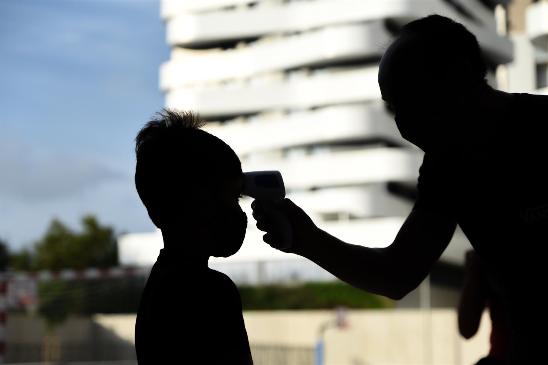 El Cecova advierte del riesgo de que aumenten los contagios con la vuelta al colegio presencial