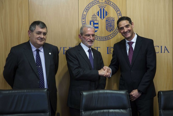 Estas son las 5 aportaciones de Microsoft a la Universitat de València