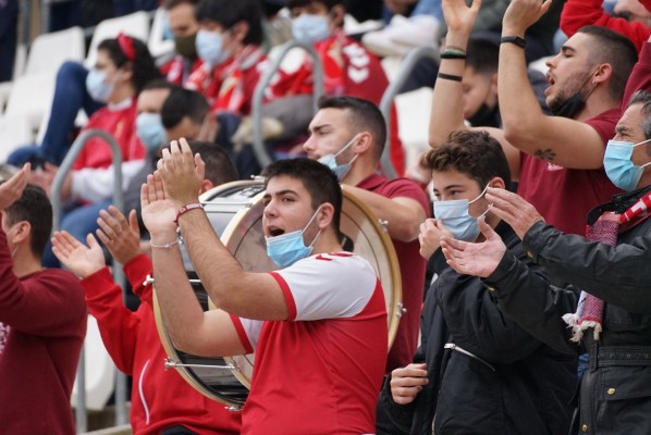 El Real Murcia ofrece el carné de la segunda vuelta desde 40 euros para el público en general