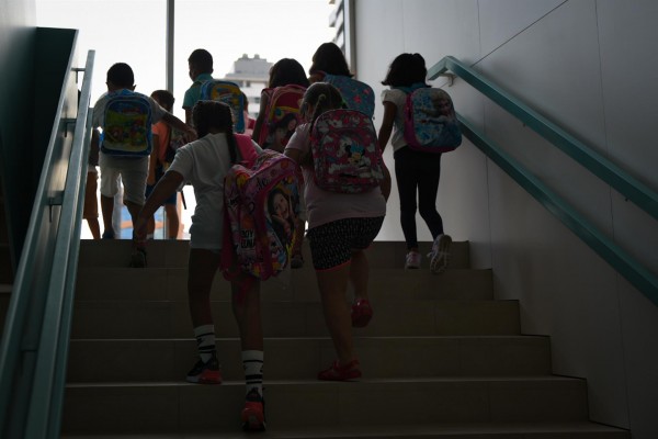 Sanidad propone que los contactos estrechos en Infantil y Primaria no tengan que guardar cuarentena
