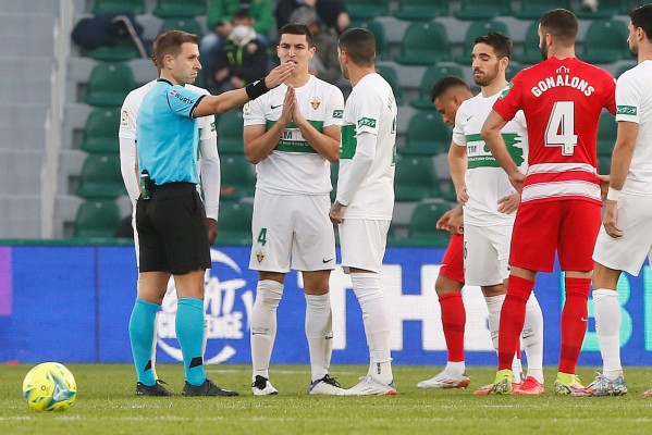 Cordero Vega arbitrará el Alcoyano-Real Madrid y Hernández Hernández el Almería-Elche