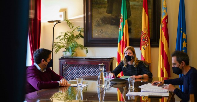 Castelló otorga Becas Talento a tres estudiantes para investigación sobre los ODS en la ciudad