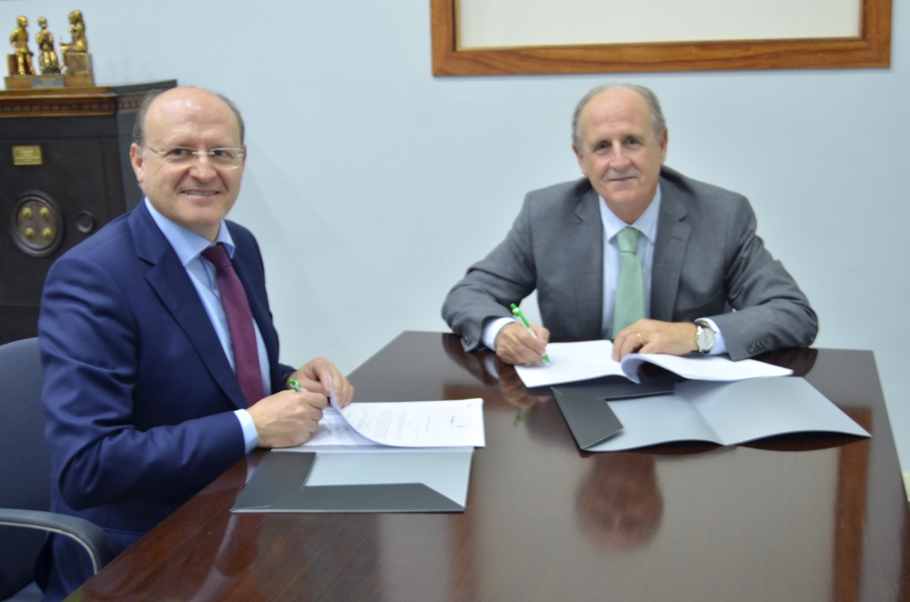 Casa Caridad otorga su distintivo 