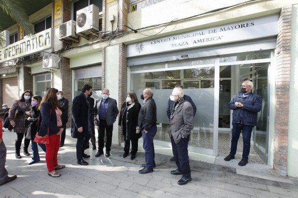 Alicante abre el centro de mayores de Plaza América tras su reforma cuatro años después