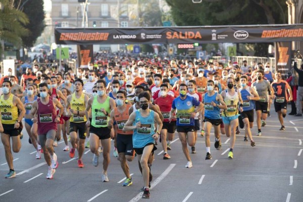 La San Silvestre cierra el año en Murcia con triunfos de Ginés Valera y Laura Nicolás 
