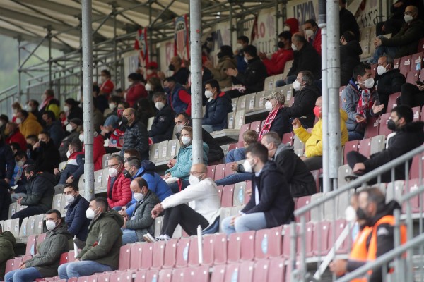 Sanidad publica la resolución que reduce aforos en estadios: 75% en el fútbol y 50% en baloncesto