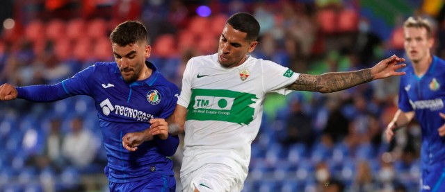 El Elche afronta inicio de año con Mascarell y Fidel apercibidos de sanción
