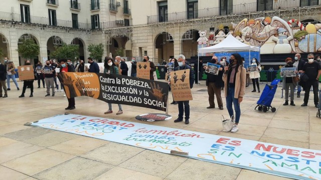 Cs lo vuelve a intentar: alega para moderar la norma de convivencia de Alicante con ayuda social