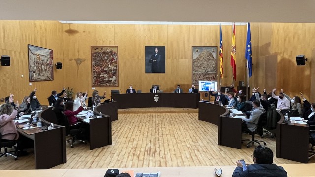 PP, PSOE y Cs de Benidorm, en contra de la tasa turística del Consell