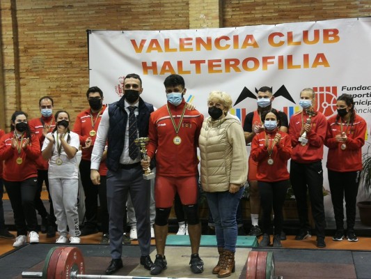 Maari y Jurado se alzan con el Torneo de Navidad del Valencia C.H.  