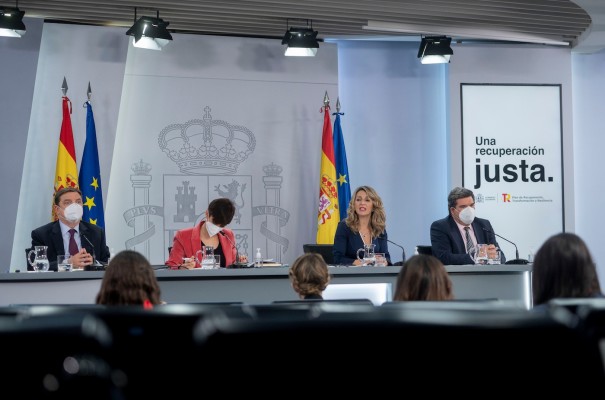 La reforma laboral entrará en vigor el 31 de diciembre tras publicarse hoy en el BOE