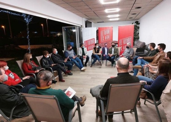 Los dos candidatos del PSPV defienden la integración ante la división del partido  