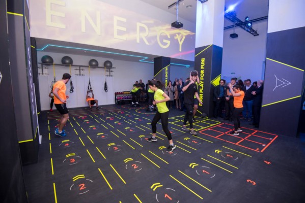 El gimnasio Prama Fitness cumple cuatro meses cerrado en Alicante