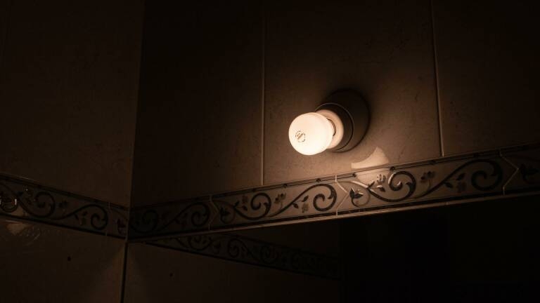 La luz vuelve a escalar este jueves por encima de la cota de los 200 euros/MWh
