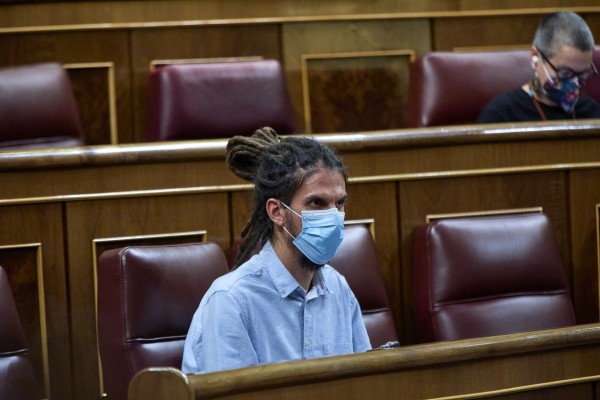 Alberto Rodríguez le pide a Batet que le devuelva el escaño porque su pena 