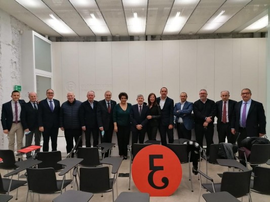 Culmina con éxito el proceso de unificación de los Colegios de
Economistas y Titulares Mercantiles de Alicante 
