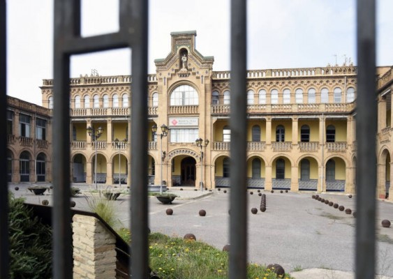La Generalitat formaliza la compra del Hospital Valencia al Mar