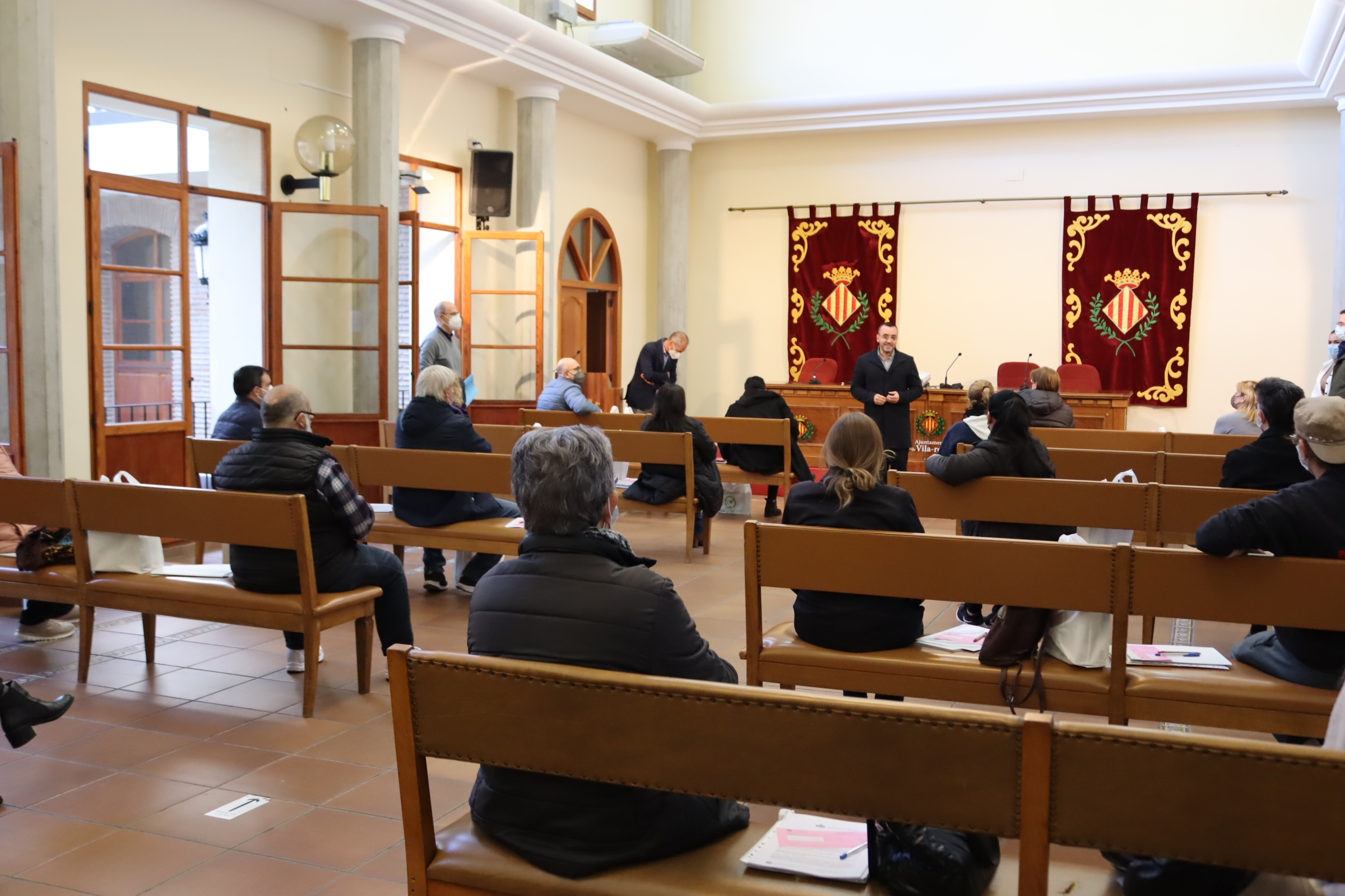 Un programa permite emplear en el ayuntamiento a 24 personas paradas debido al covid en Vila-real 
