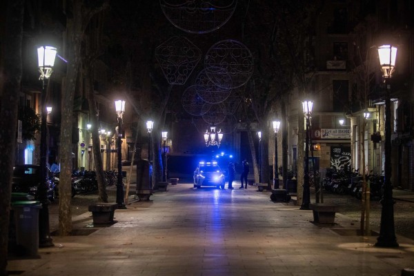 Nueve CCAA establecen el toque de queda o el cierre de la hostelería en la madrugada
