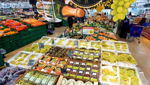 Carrefour apuesta por la uva del Vinalopó para Fin de Año
