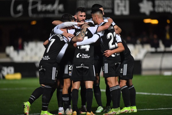 El Cartagena anuncia dos positivos por covid en su plantilla sin decir qué jugadores son