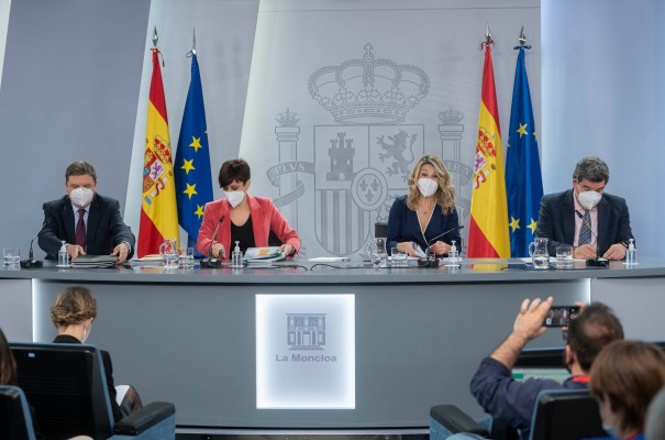 El Gobierno aprueba la reforma laboral, que entrará en vigor este miércoles