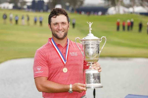 Jon Rahm se hace leyenda en 2021 con su primer 'major' y como número uno
