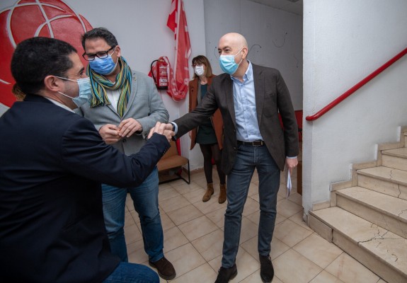 Soler y Francés presentan el máximo de avales en su pugna por el PSPV provincial de Alicante 
