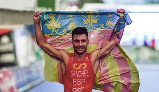 Roberto Sánchez: 
