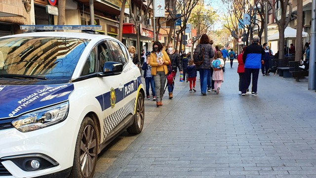 Policía Local de San Vicente inicia un dispositivo de 'comercio seguro' durante los días festivos